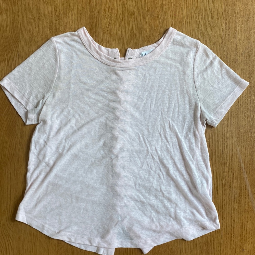 Gap short sleeve pink shirt with back detailing